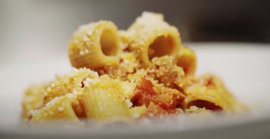 FIORUCCI GUANCIALE ALLA AMATRICIANA DA 1,2 KG circa - ViePiù.it